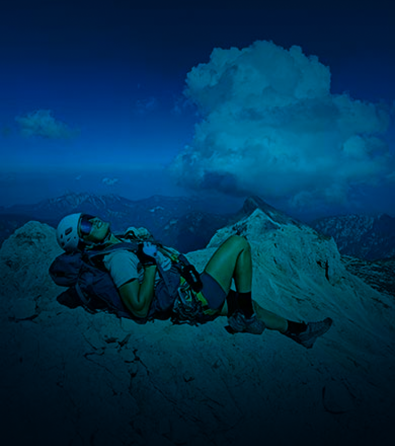 Grilovačka na  vrcholcích Kavkazu background